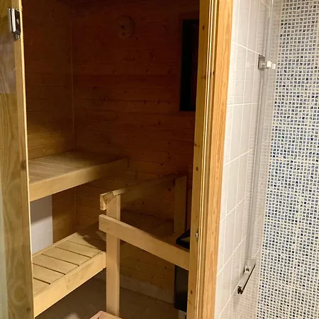 Rovaniemiapartment 2 Bedroom, Livingroom, Sauna דירה *
